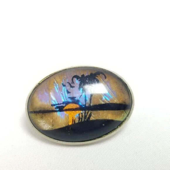 Vintage Butterfly Wing Oval Shape Cabochon Brooch, Tropical Palm Tree Landscape - Picture 5 of 6